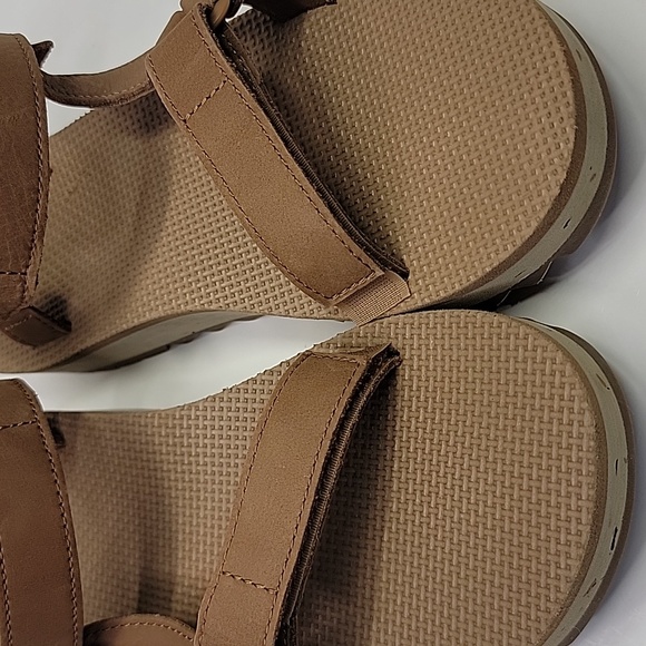 TEVA NWT UNIVERSAL CERES SANDALS SIZE 7 HONEY BROWN WOMENS - Picture 15 of 15